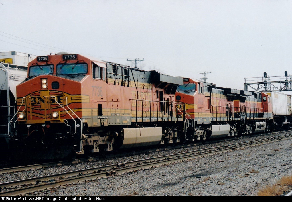 BNSF 7736 West